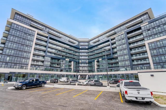 #603-395 Dundas Street West, Oakville - photo 2