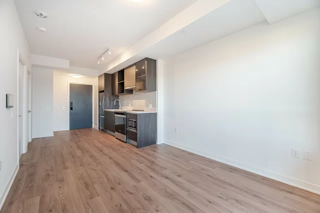 #603-395 Dundas Street West, Oakville - photo 13