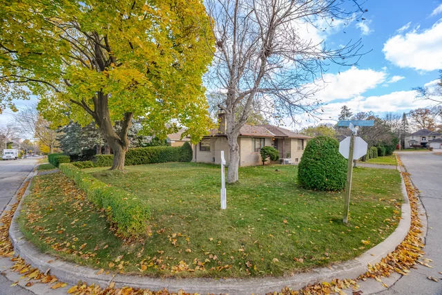 27 Alma Drive, Etobicoke - photo 12