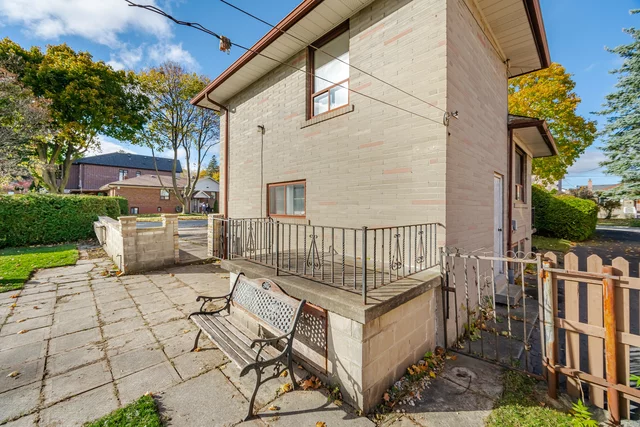 27 Alma Drive, Etobicoke - photo 53