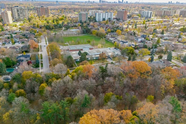 27 Alma Drive, Etobicoke - photo 66