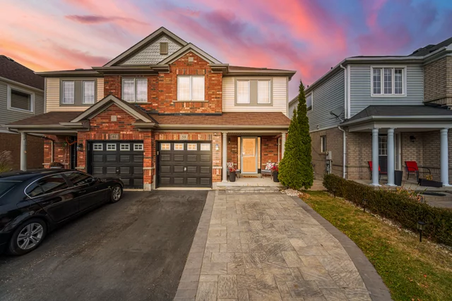 59 Decourcy-Ireland Circle, Ajax - photo 4