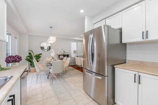 59 Decourcy-Ireland Circle, Ajax - photo 19
