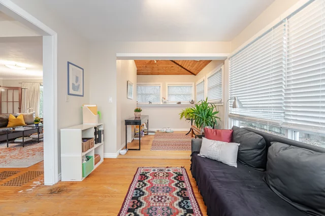 805 Ridge Road, Hamilton - photo 25