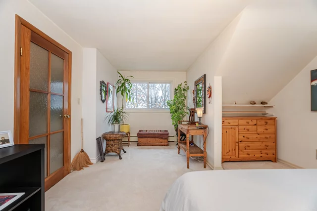 805 Ridge Road, Hamilton - photo 45