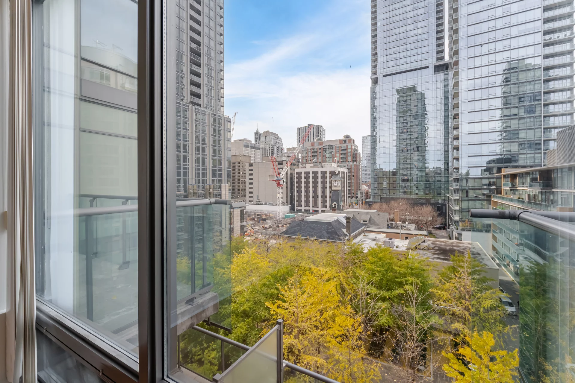 #709-18 Yorkville Avenue, Toronto - photo 24