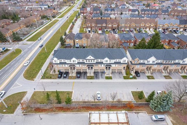 10 Oakins Lane, Ajax - photo 2