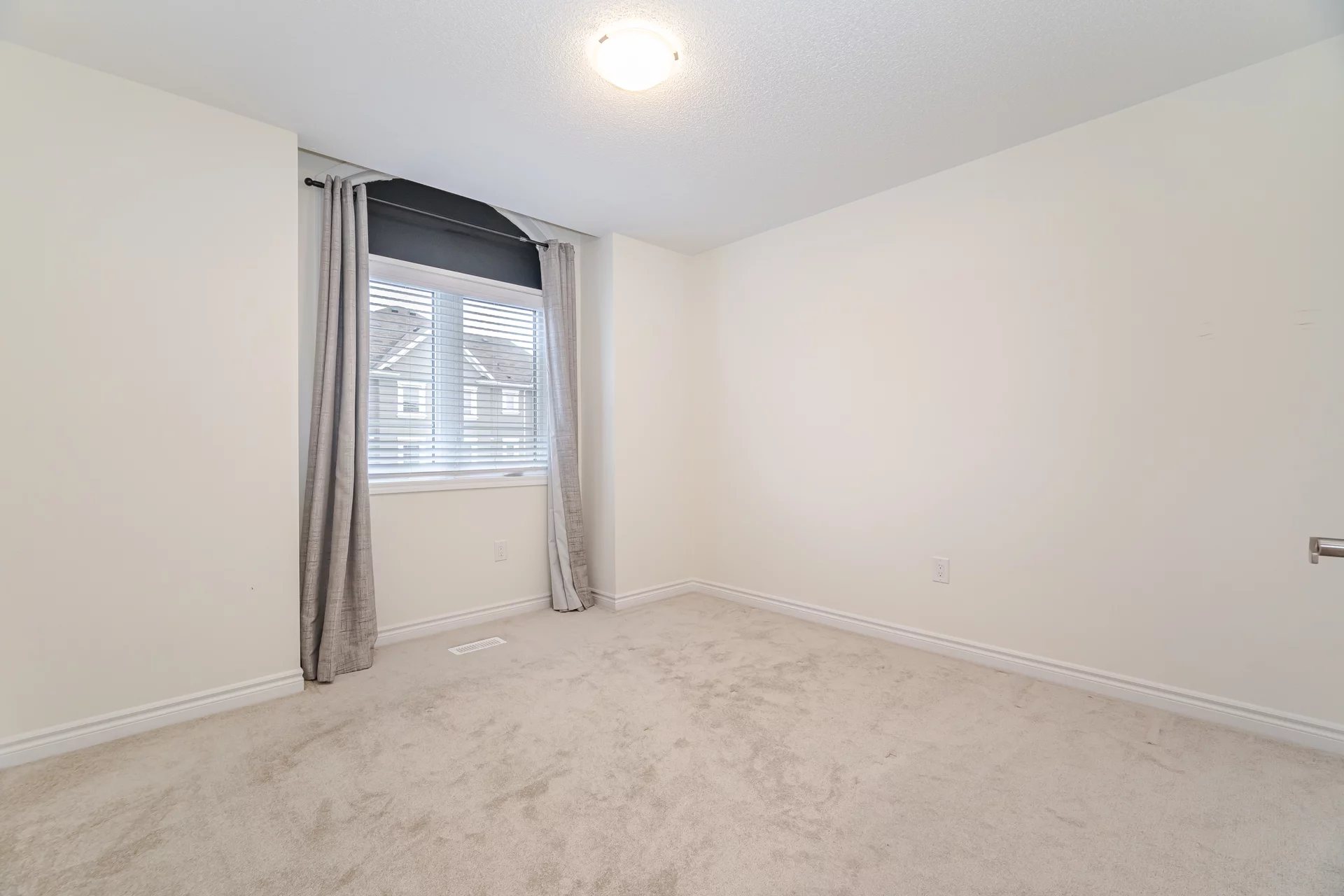 908 Sumac Crescent, Milton - photo 32