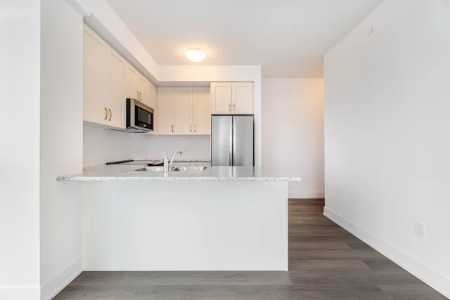 #1105-460 Dundas Street East, Waterdown - photo 8