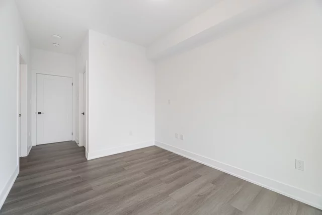 #1105-460 Dundas Street East, Waterdown - photo 26