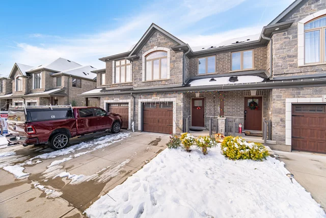 135 Hollybrook Trail, Kitchener - photo 3