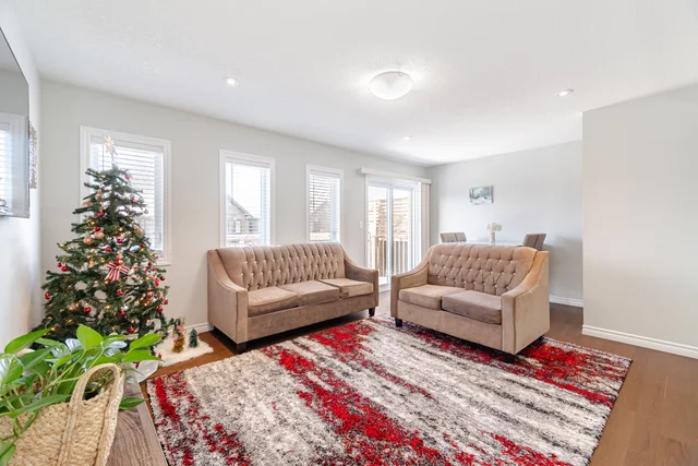 135 Hollybrook Trail, Kitchener - photo 13