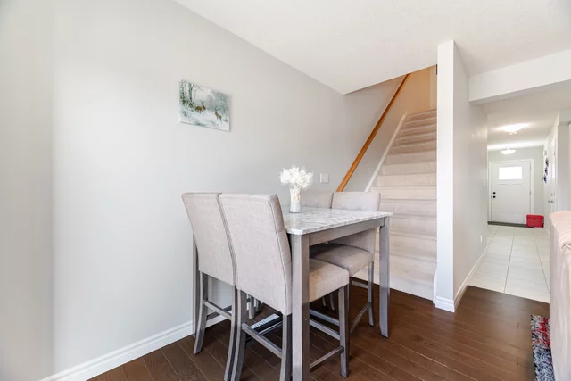 135 Hollybrook Trail, Kitchener - photo 18