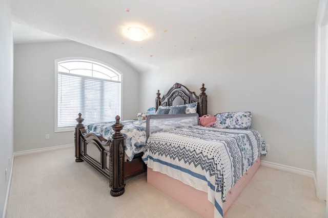 135 Hollybrook Trail, Kitchener - photo 22