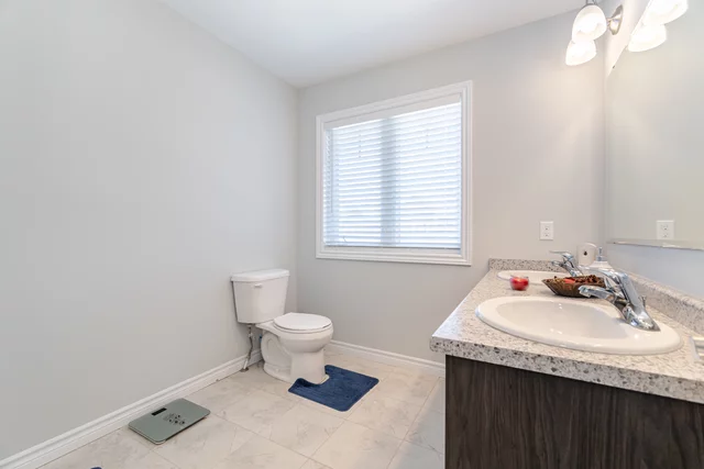 135 Hollybrook Trail, Kitchener - photo 25