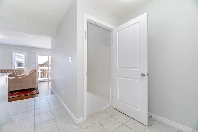 135 Hollybrook Trail, Kitchener - photo 33