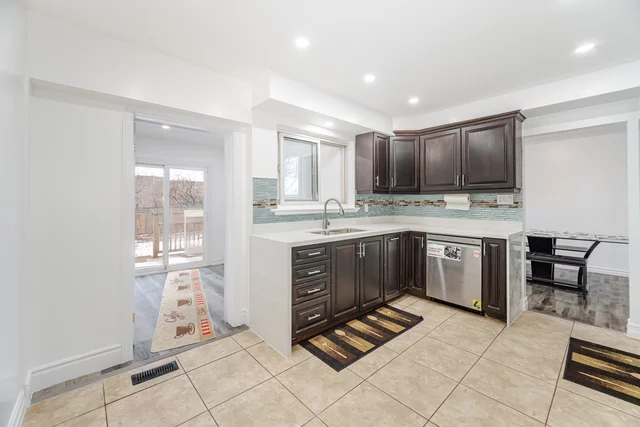 8 Garfield Crescent, Brampton - photo 13