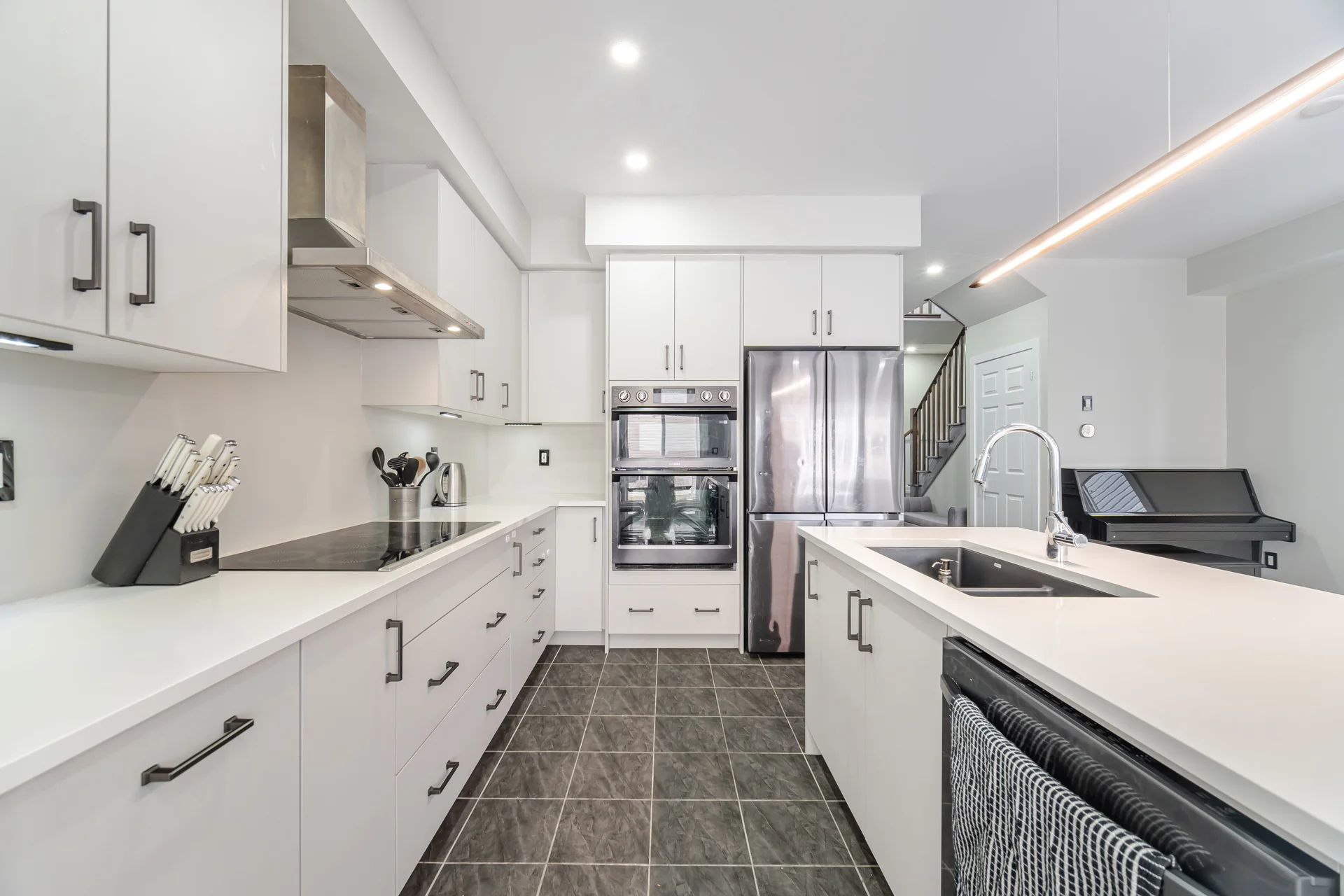 112 Lilac Circle, Haldimand - photo 11