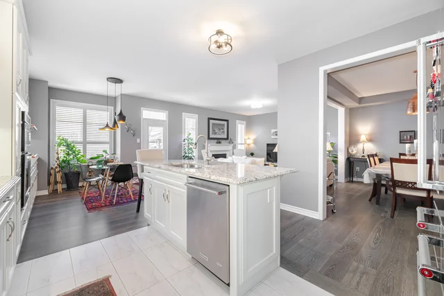 1388 Connaught Terrace, Milton - photo 16