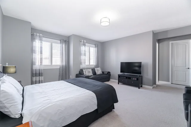 1388 Connaught Terrace, Milton - photo 33