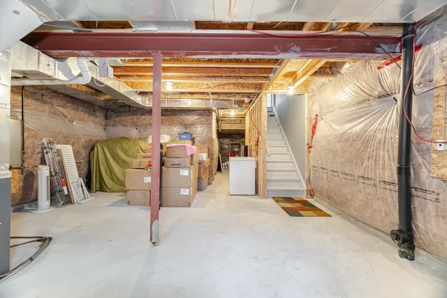 1388 Connaught Terrace, Milton - photo 48
