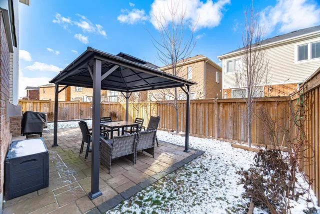 1388 Connaught Terrace, Milton - photo 54