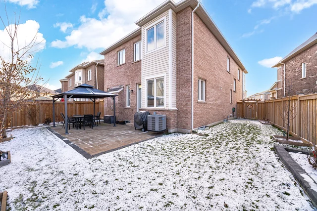 1388 Connaught Terrace, Milton - photo 56