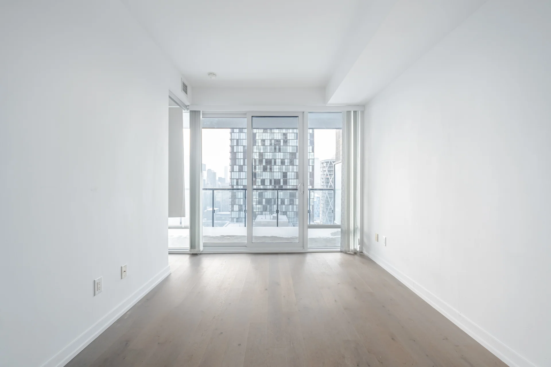 #2208-488 University Avenue, Toronto - photo 16