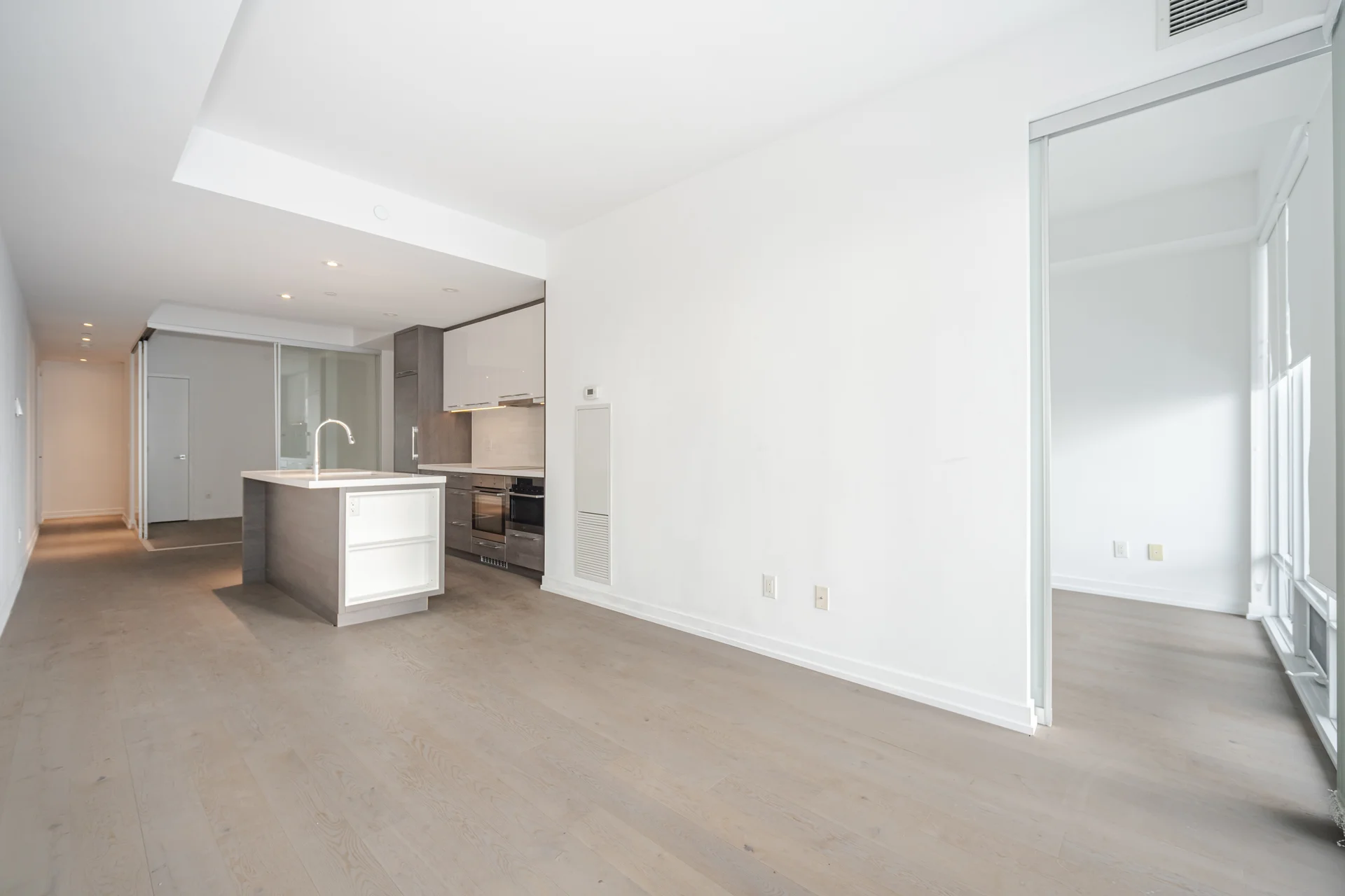 #2208-488 University Avenue, Toronto - photo 18