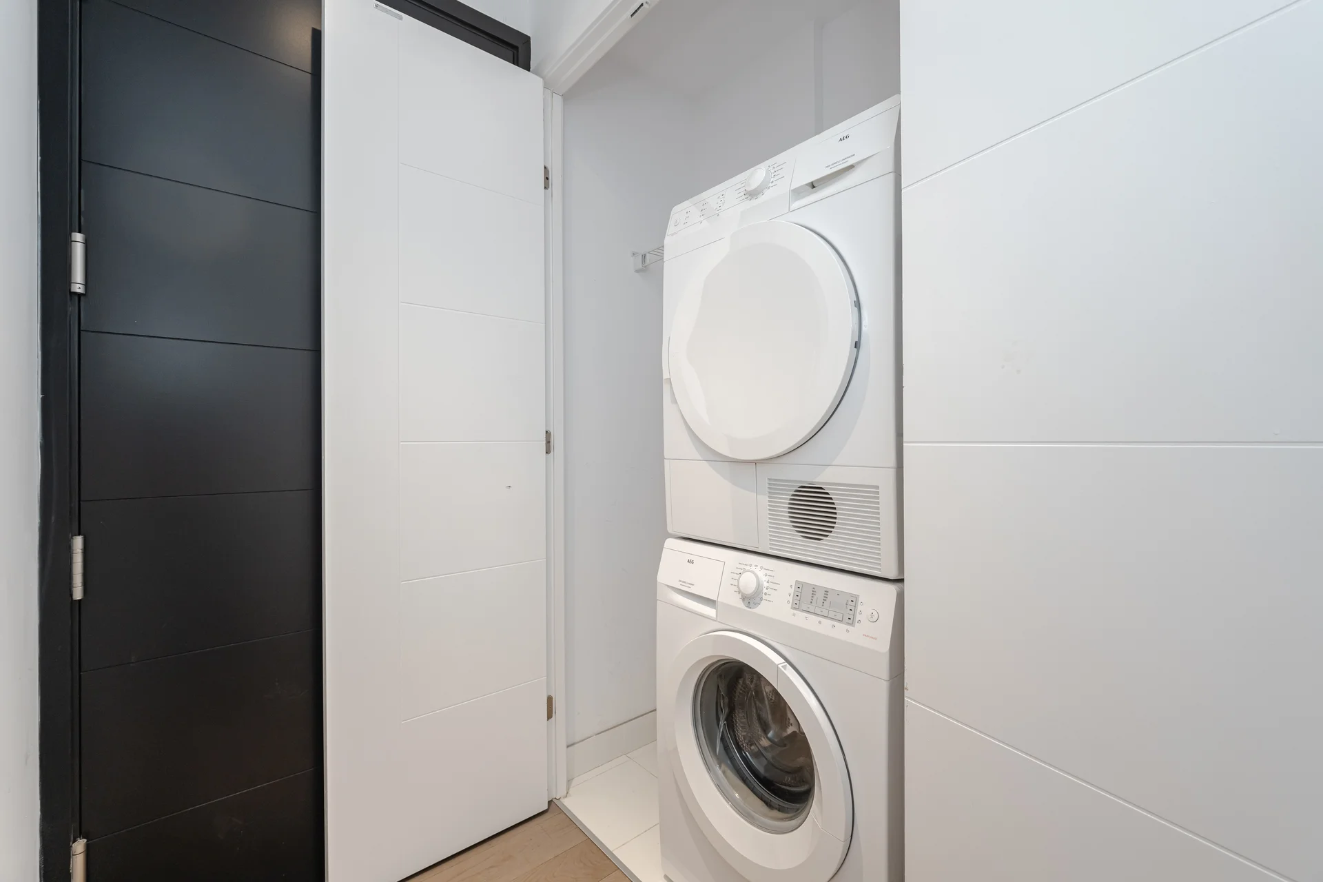 #2208-488 University Avenue, Toronto - photo 28