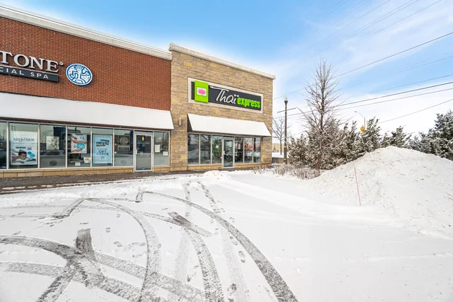 #F3-3621 Major MacKenzie Drive, Vaughan - photo 2