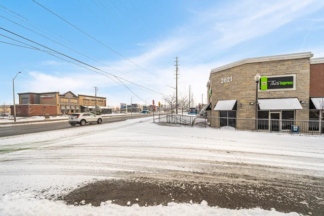 #F3-3621 Major MacKenzie Drive, Vaughan - photo 3