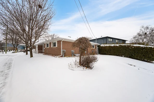 2 Lewis Street, Georgetown - photo 3