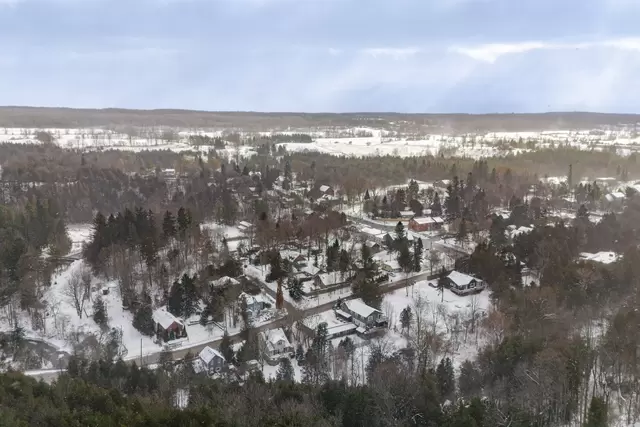 57 King Street South, Caledon - photo 76