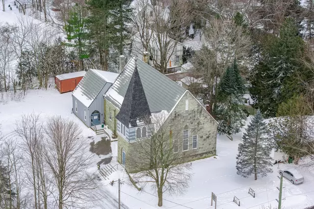 57 King Street South, Caledon - photo 80