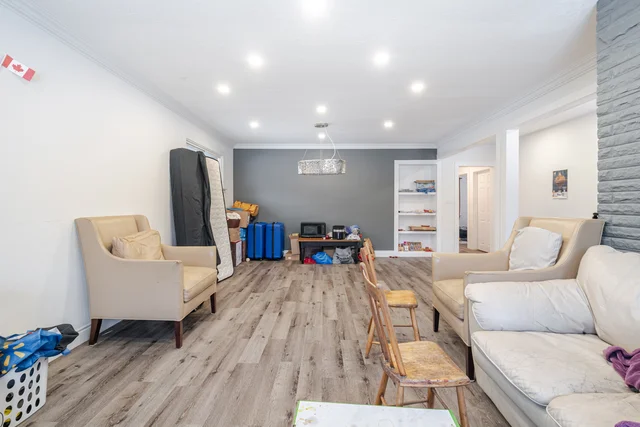 387 Mary Street North, Oshawa - photo 9