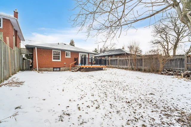 387 Mary Street North, Oshawa - photo 35