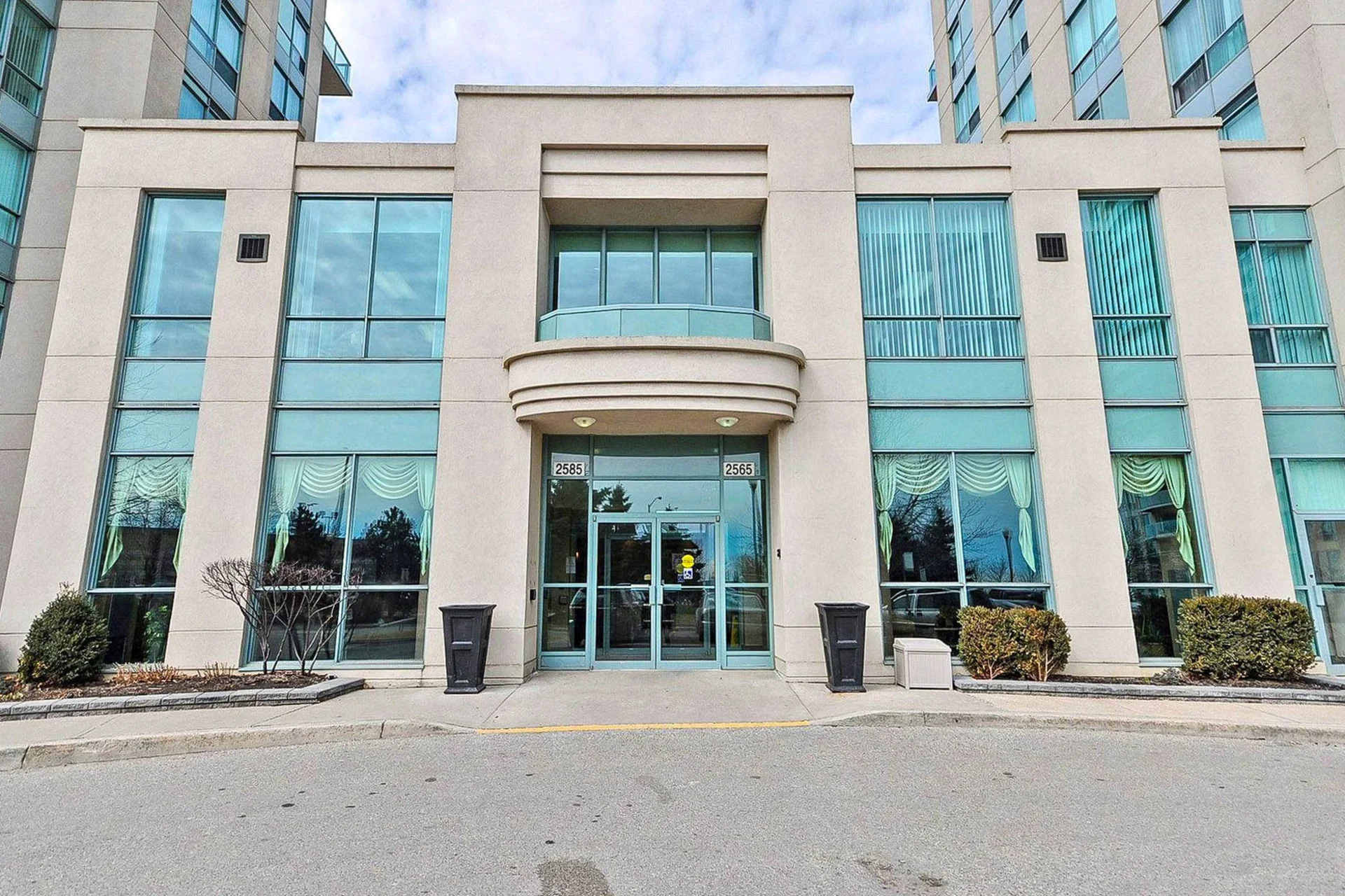 #307-2585 Erin Centre Boulevard, Mississauga - photo 3