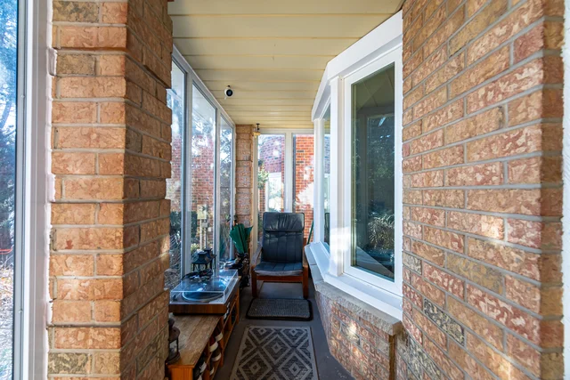 1615 Sir Monty's Drive, Mississauga - photo 6