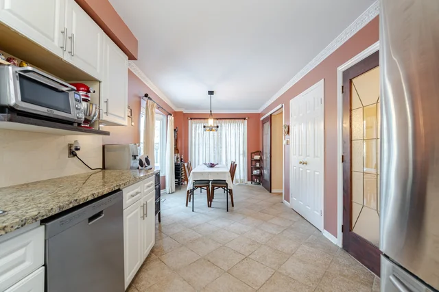 1615 Sir Monty's Drive, Mississauga - photo 23
