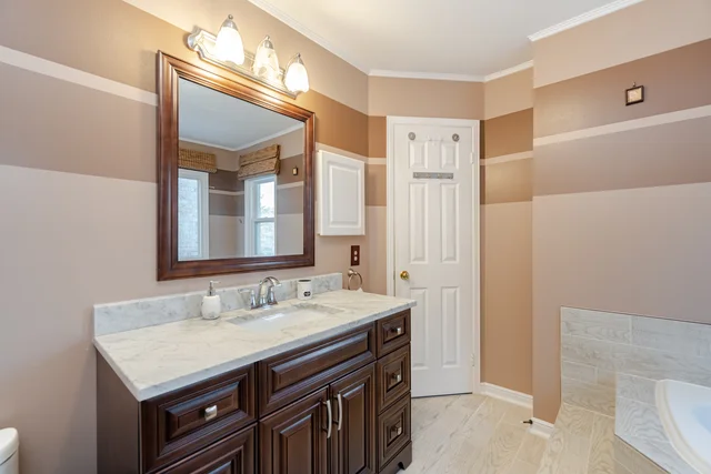1615 Sir Monty's Drive, Mississauga - photo 40