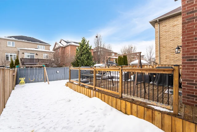 14 Duffel Crescent, Halton Hills - photo 37