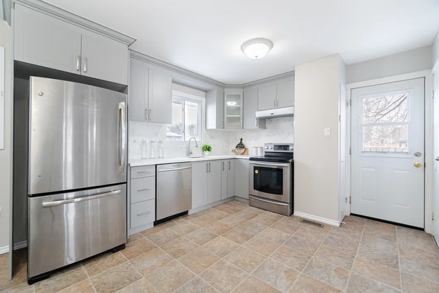43 Markham Crescent, Stoney Creek - photo 23