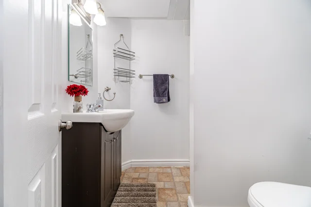 43 Markham Crescent, Stoney Creek - photo 42