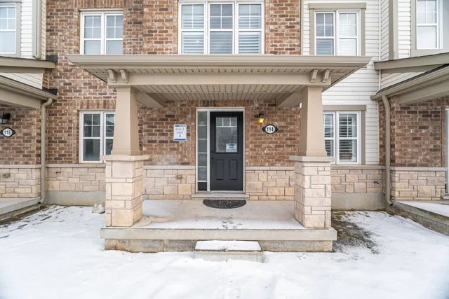 114 Whitlock Avenue, Milton - photo 3