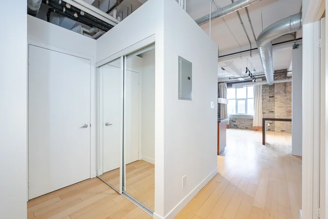#513-955 Queen Street West, Toronto - photo 6
