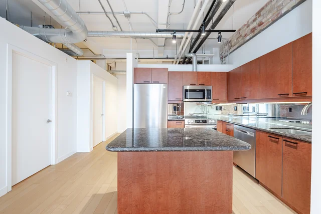#513-955 Queen Street West, Toronto - photo 10