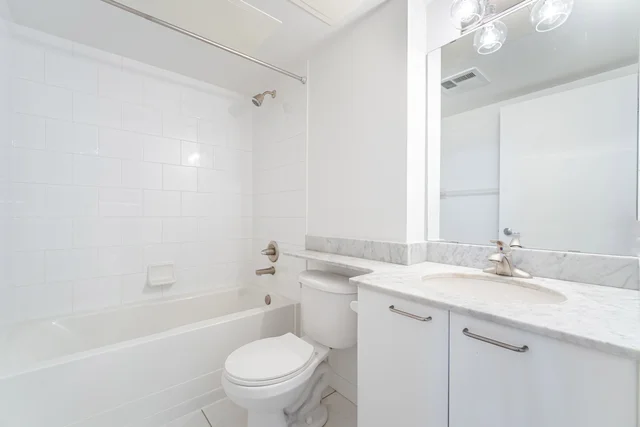 #513-955 Queen Street West, Toronto - photo 26