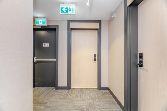 #113-150 Sabina Drive, Oakville - photo 6