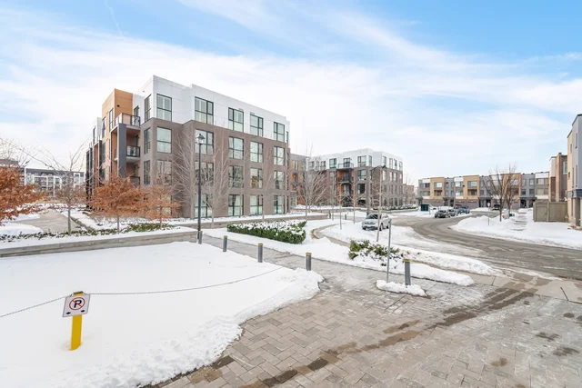 #113-150 Sabina Drive, Oakville - photo 36